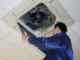 维修现场